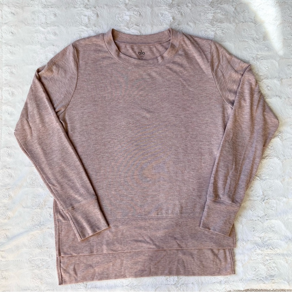 ALO Yoga Long Sleeve Top in Soft Beige